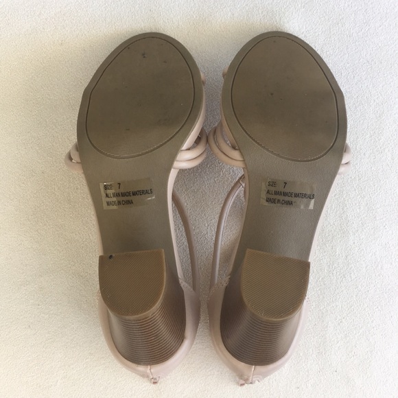 Strappy Chunky Heels - Picture 4 of 7